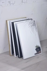Lo specchio di alluminio dell'oro rettangolare dell'angolo di quadrato incornicia il profilo per i bagni