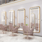 L'alluminio della mobilia della struttura dello specchio profila gli accessori del parrucchiere